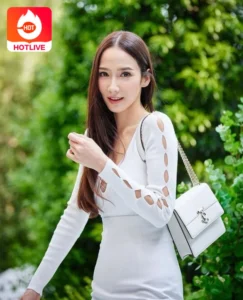 อ่อม พัชราภา ชัยเชื้อ Aum Patcharapa Chaichuea: แสงสว่างแห่งการแสดงสมรรถนะในวงการบันเทิงไทย18. The Light of Performance in Thai Entertainment Industry 19 - TH LIVE Aum Patcharapa-thailive