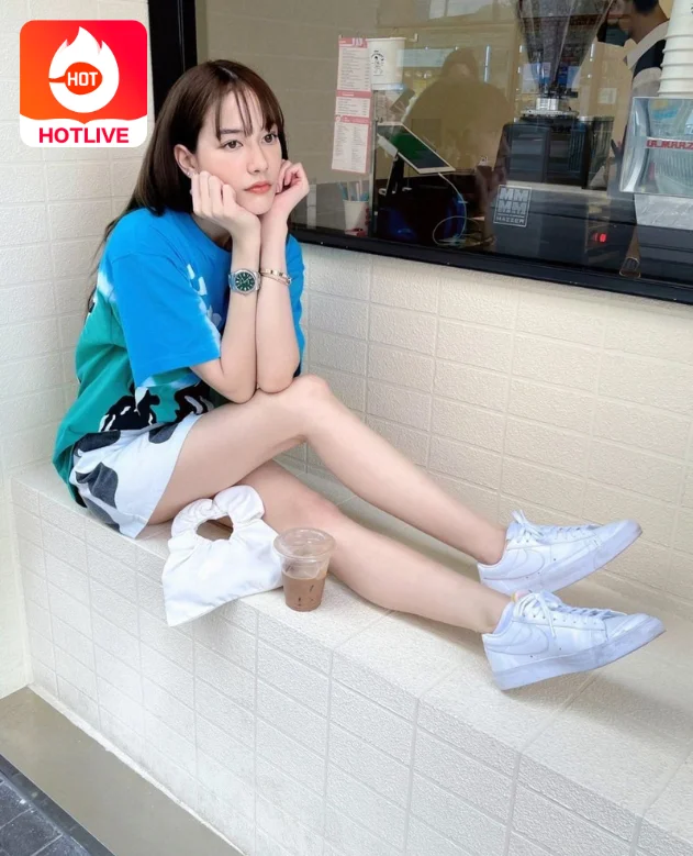 Yeena Salas-thailive 