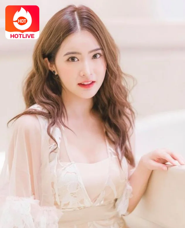 มายด์ ลภัสลัล จิรเวชสุนทรกุล Wiraporn Jiravechsoontornkul: การบันทึกความปรารถนาในดวงใจของศิลปินเยาวชน18. What's her and what's interest about her? 9 - TH LIVE มายด์ ลภัสลัล-thailive