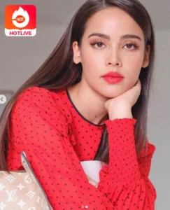 ยุรสญา "ยายา yaya" เสปอร์บันด์: ดาราสาวที่เร้าใจในวงการบันเทิงไทย18.Yurasaya "Yaya" Sperbund: A sensational young actress in Thai entertainment industry. 12 - TH LIVE ยายา-yaya-thailive