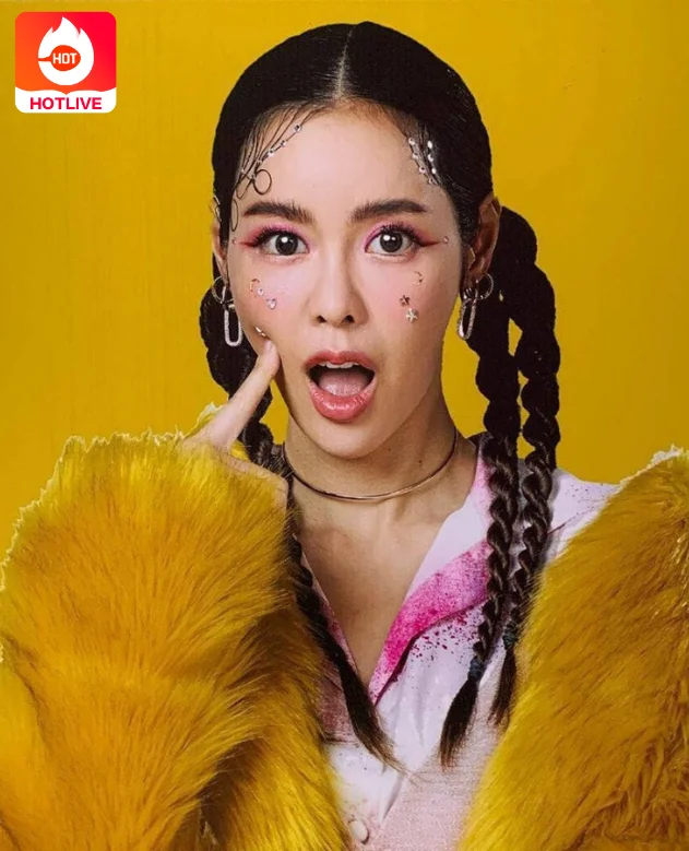 Ice Preechaya Pongthananikorn (ไอซ์ ปรีชญา พงษ์ธนานิกร): A rising star and actress in the world of Thai entertainment 2023 12 - TH LIVE Ice Preechaya-thailive