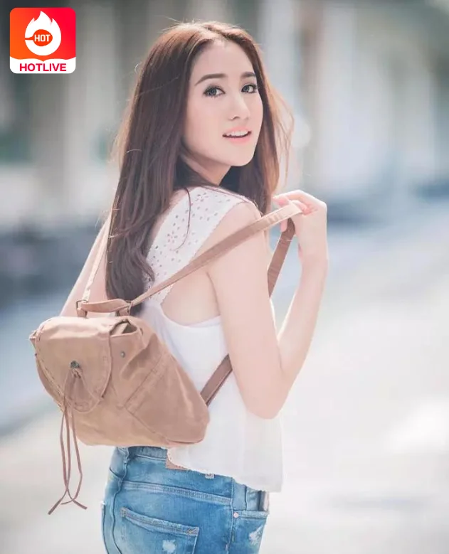 Pim Pimprapa Tangprabhaporn (พิมประภา ตั้งประภาพร) Th live: A Thai actress, singer and model in the world of entertainment 2023 4 - TH LIVE Pim Pimprapa-thailive