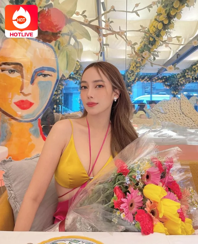 Preaw Tussaneeya-hotlive 