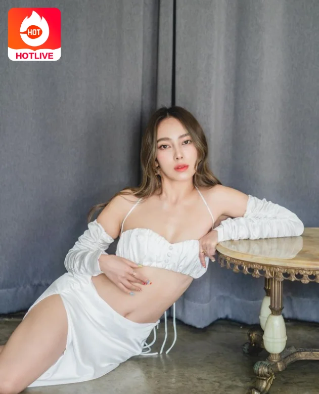 Preaw Tussaneeya-hotlive 