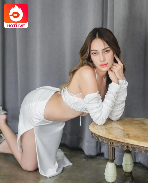 Preaw Tussaneeya-hotlive 