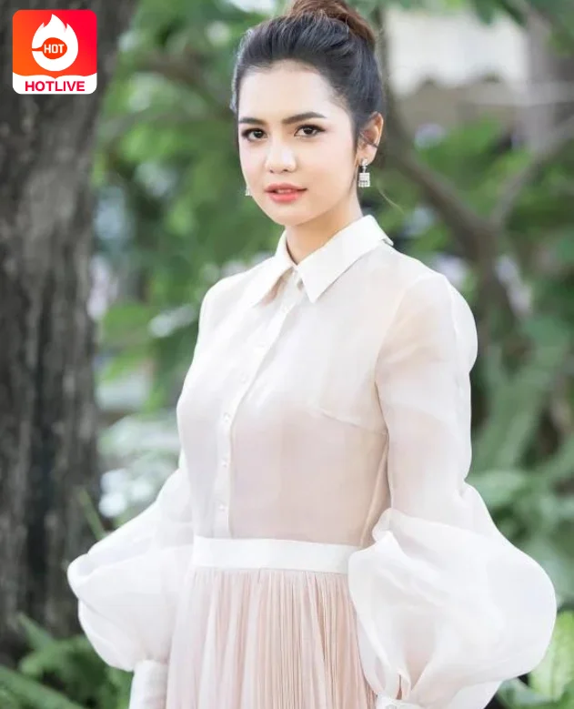 pupe kessarin noiphueng ปูเป้ เกศรินทร์ น้อยผึ้ง: นางเอกสาวที่กำลังมาแรงในวงการบันเทิง. A young heroine who is rising in the entertainment industry 2023 7 - TH LIVE pupe kessarin-thailive