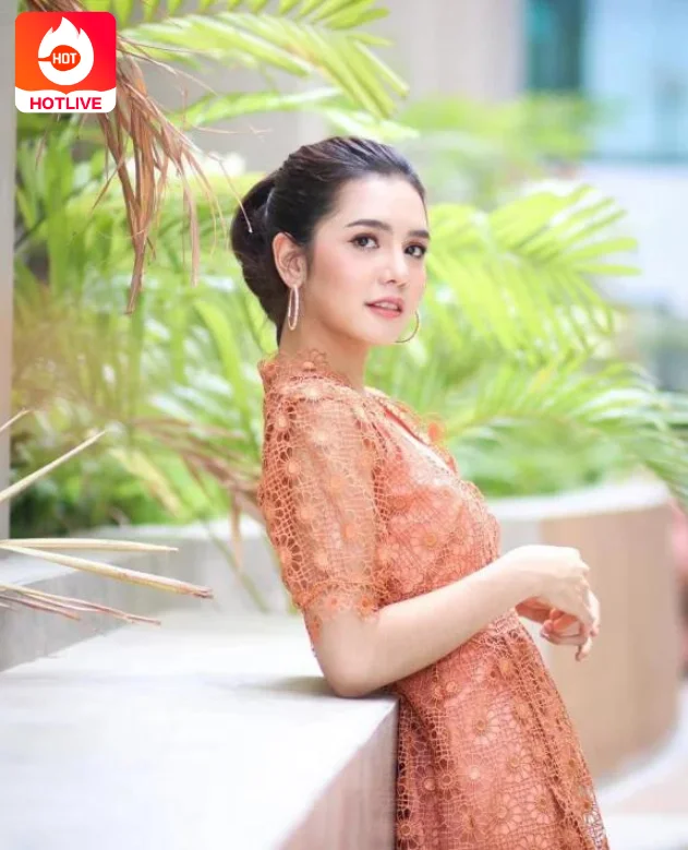 pupe kessarin noiphueng ปูเป้ เกศรินทร์ น้อยผึ้ง: นางเอกสาวที่กำลังมาแรงในวงการบันเทิง. A young heroine who is rising in the entertainment industry 2023 6 - TH LIVE pupe kessarin-thailive