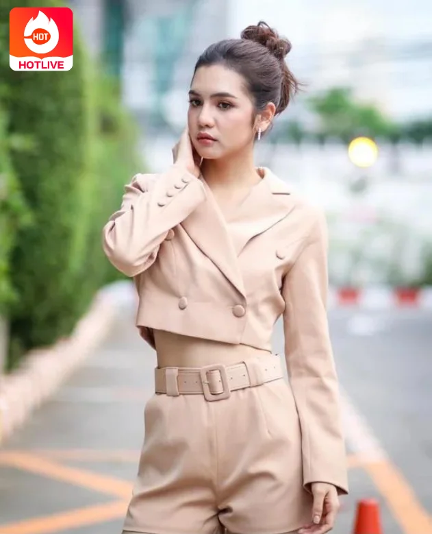 pupe kessarin noiphueng ปูเป้ เกศรินทร์ น้อยผึ้ง: นางเอกสาวที่กำลังมาแรงในวงการบันเทิง. A young heroine who is rising in the entertainment industry 2023 5 - TH LIVE pupe kessarin-thailive