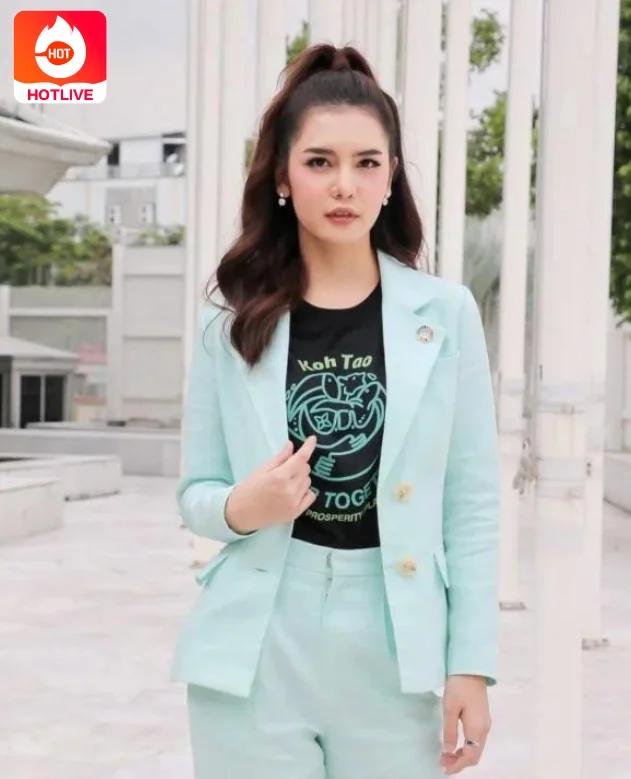 pupe kessarin noiphueng ปูเป้ เกศรินทร์ น้อยผึ้ง: นางเอกสาวที่กำลังมาแรงในวงการบันเทิง. A young heroine who is rising in the entertainment industry 2023 3 - TH LIVE pupe kessarin-thailive