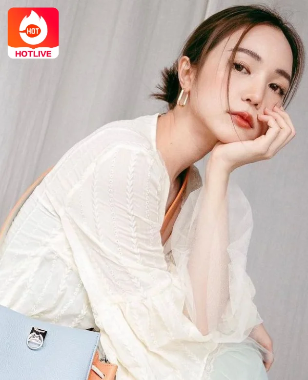 บัว นลินทิพย์-hotlive 