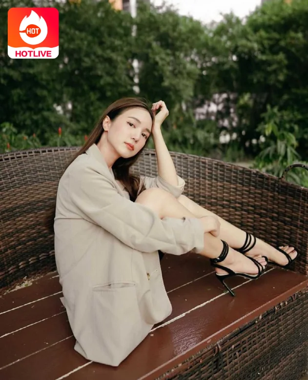 บัว นลินทิพย์-hotlive 